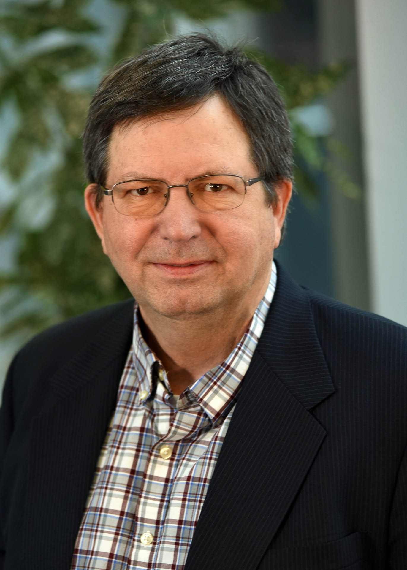 Mark Piley headshot